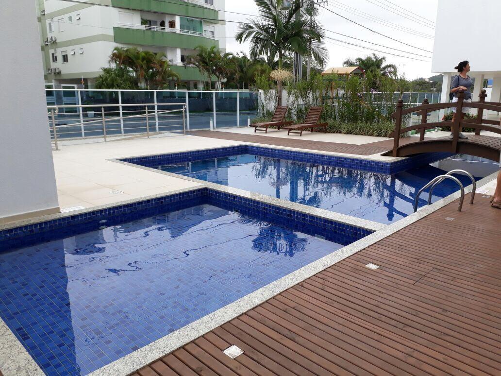 Apto Fino área Nobre Dos Ingleses. 500m Da Praia! Apartamento *